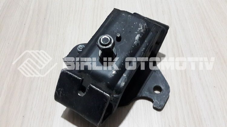 PICK-UP D23-N MOTOR TAKOZU SA 03-08