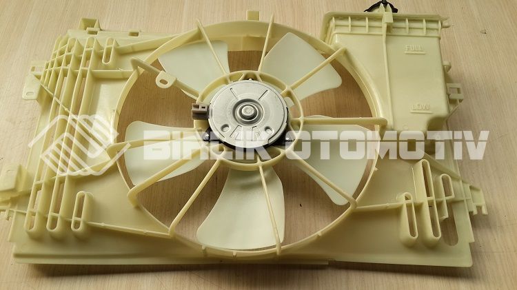 COROLLA ZZ121-RADYATR FAN DAVLUMBAZI KOMPLE (BDONLU) 02-06